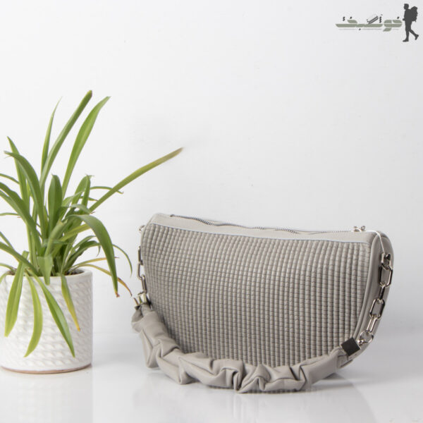 کیف زنانه حاصل قایقی بند زنجیری