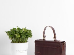 کیف زنانه بغل سگک پایین طرحدار