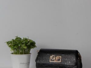کیف زنانه ورنی گاوس