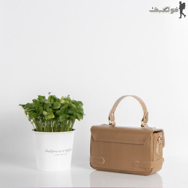 کیف زنانه بغل سگک پایین طرحدار