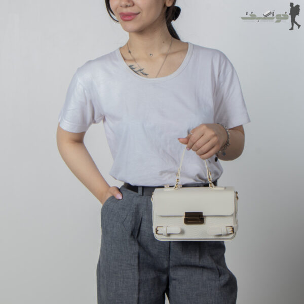 کیف زنانه بغل سگک پایین طرحدار
