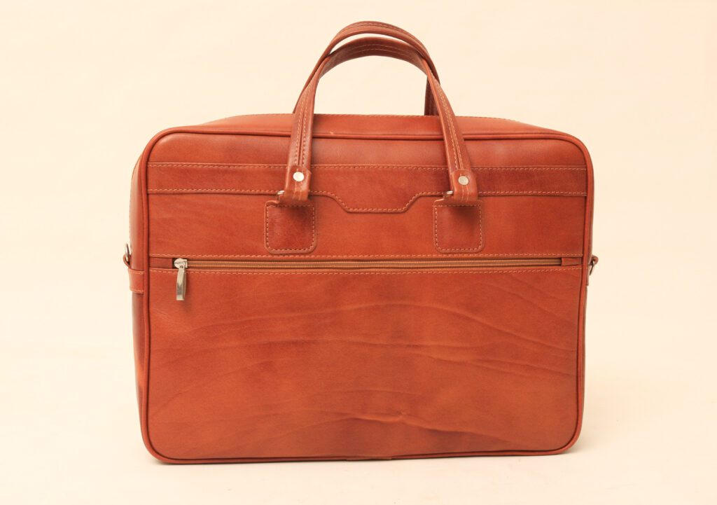 کیف اداری اسپرت قایقی چرم طبیعی