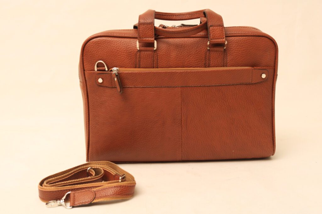 کیف اداری اسپرت جلو لت چرم طبیعی