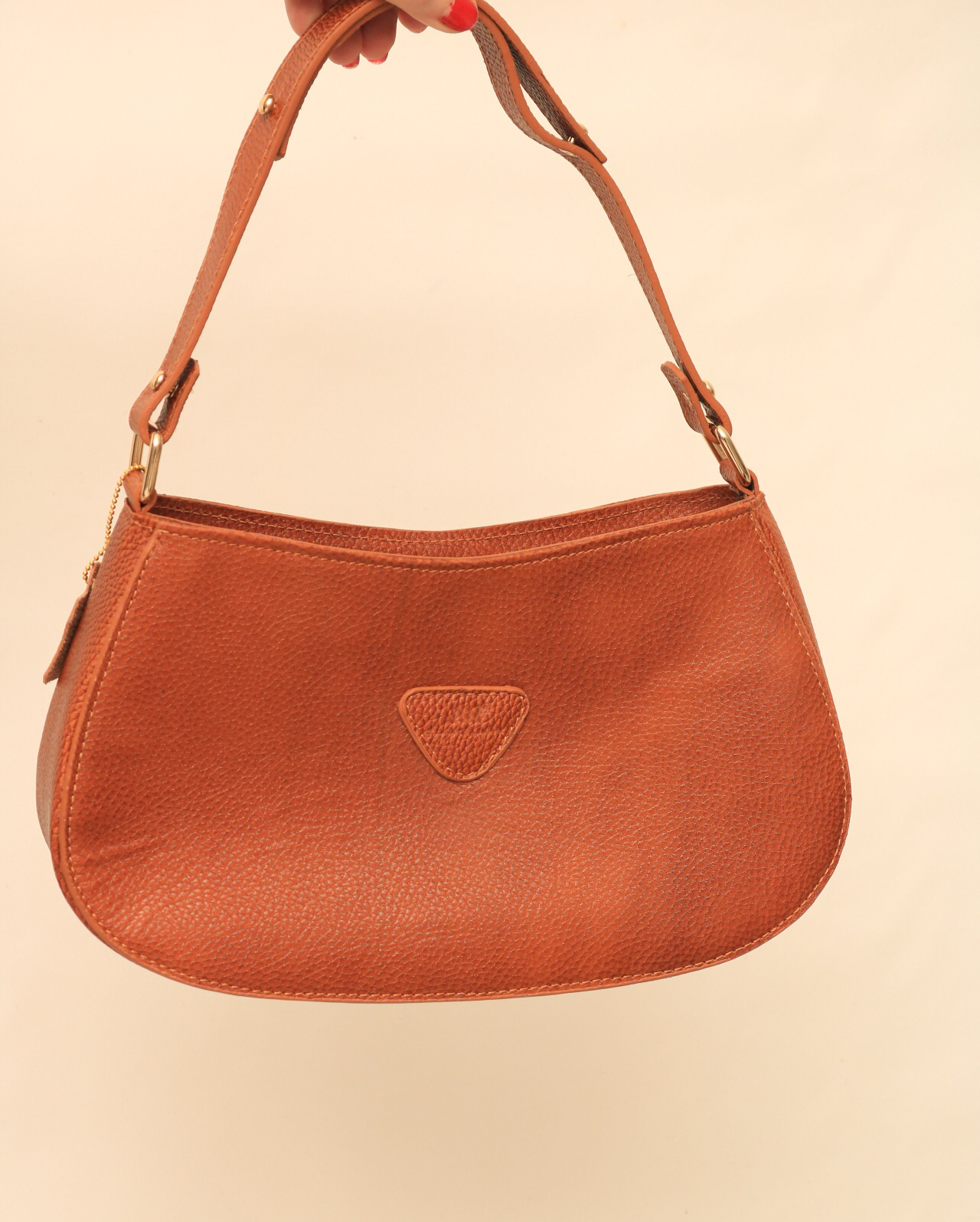 خرید کیف زنانه نویل چرم مدل هلالی خرید کیف زنانه نویل چرم مدل هلالی