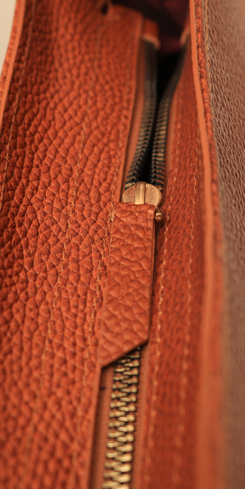 خرید کیف زنانه نویل چرم مدل هلالی خرید کیف زنانه نویل چرم مدل هلالی