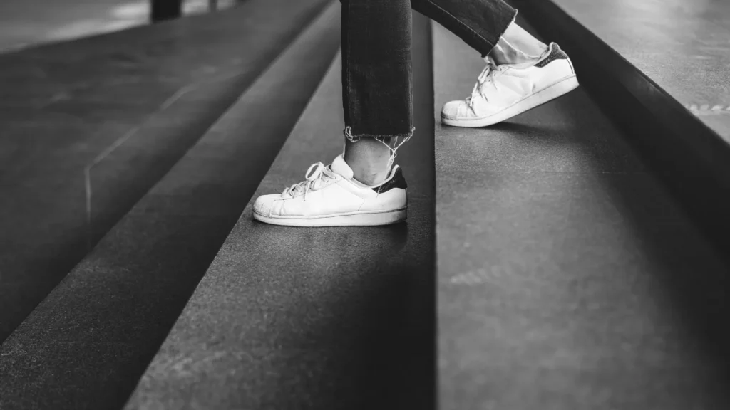 بهترین برندهای کتونی رانینگ | راهنمای کامل انتخاب کفش مخصوص دویدن بهترین برند های کتونی برای آقایان و خانوم ها