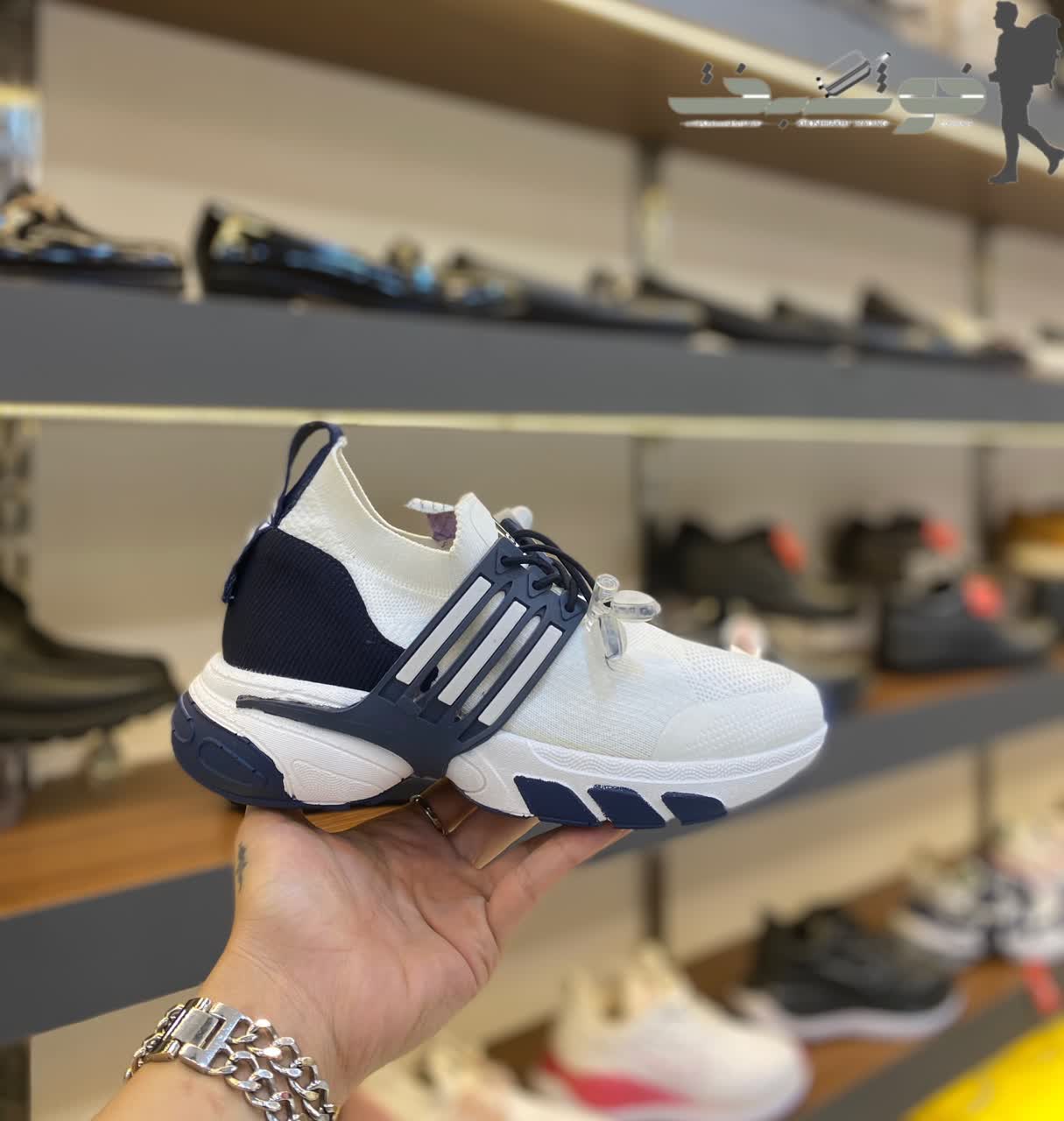 photo_2026-02-14_12-36-49 کتونی زنانه رانینگ ادیداس adidas کد 9028