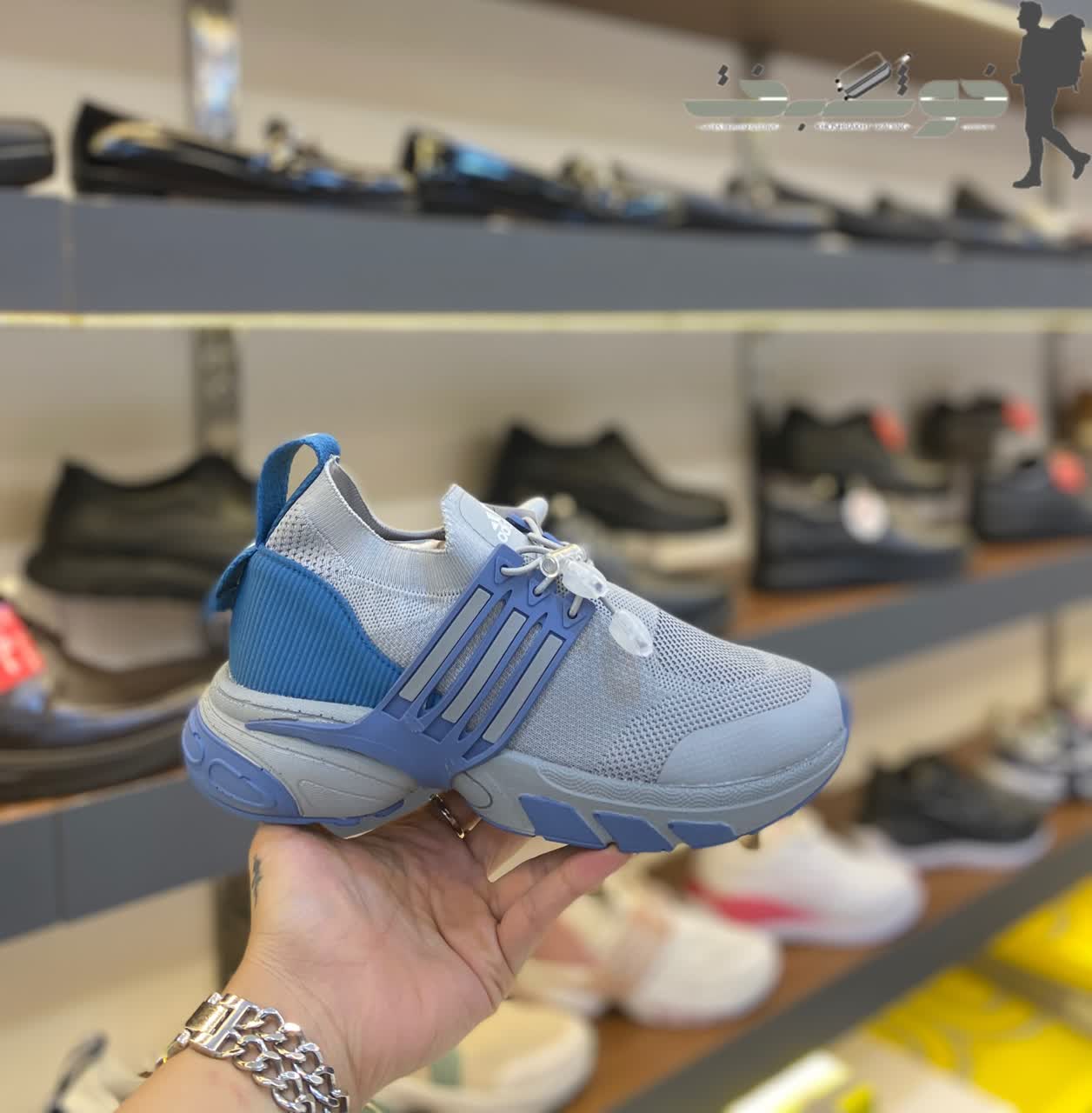 photo_2026-02-14_12-36-57 کتونی زنانه رانینگ ادیداس adidas کد 9028