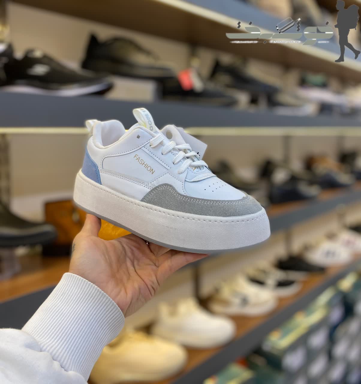 photo_2026-02-15_17-58-37 کتونی زنانه روزمره و پیاده روی پایار کد 4041