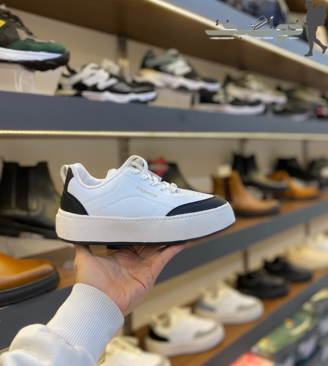 photo_2026-02-15_19-14-30 کتونی زنانه پایار کد 4049