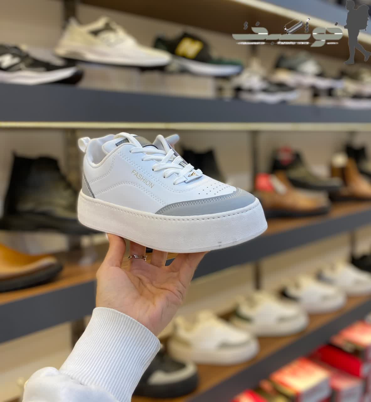 photo_2026-02-15_19-14-35 کتونی زنانه پایار کد 4049