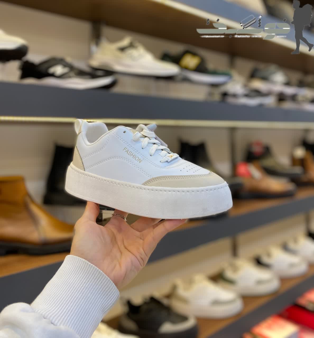 photo_2026-02-15_19-14-50 کتونی زنانه پایار کد 4049