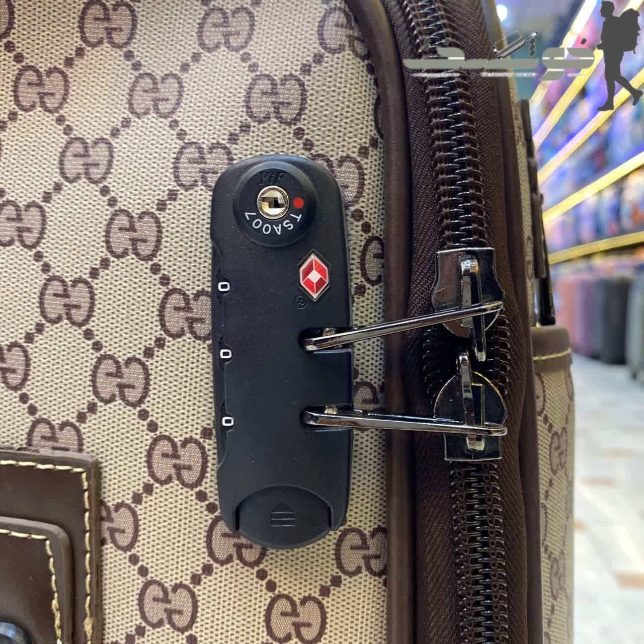 photo_2026-04-06_19-19-50 چمدان برزنتی طرح GUCCI سایز کابین 20